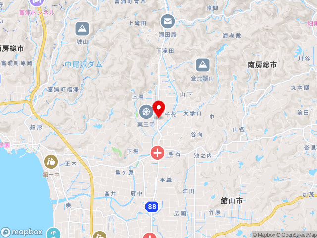 主要地方道富津館山線沿いの道の駅 三芳村の地図