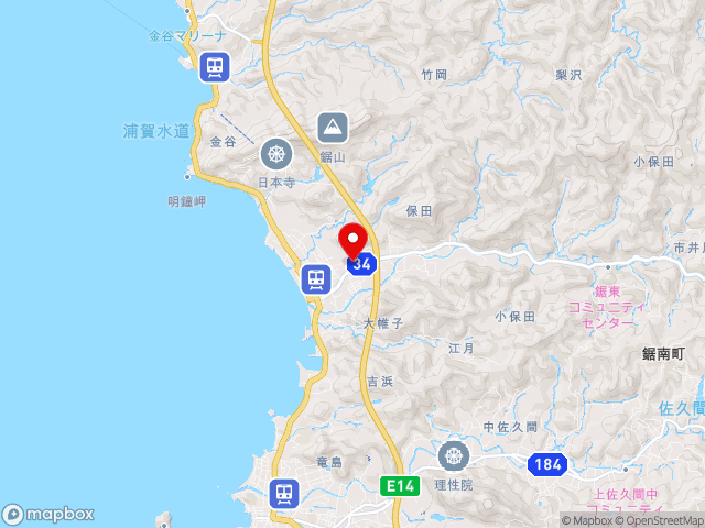 主要地方道鴨川保田線沿いの道の駅 保田小学校の地図